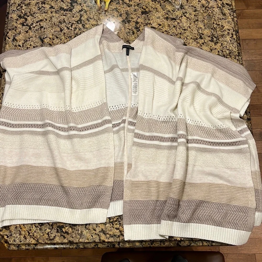 *sold* White House Black Market Ruana - Picture 5 of 5